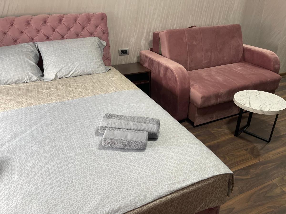 Pink House Apartments ヤゴディナ エクステリア 写真