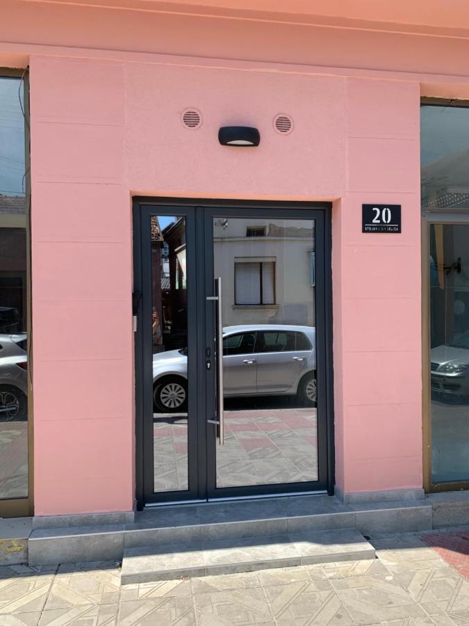 Pink House Apartments ヤゴディナ エクステリア 写真