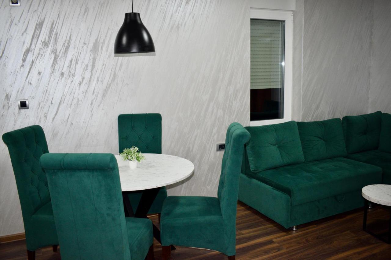 Pink House Apartments ヤゴディナ エクステリア 写真